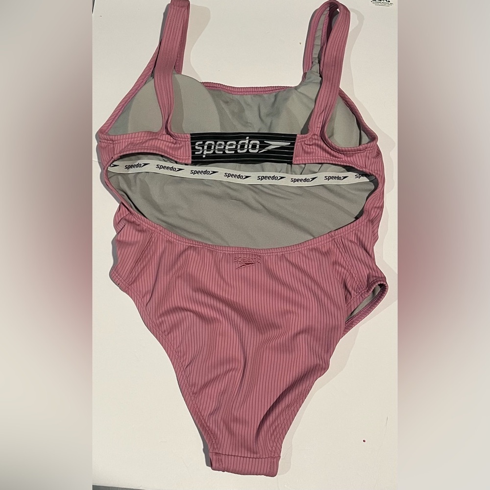 Speedo Pink Ribbed Swimwear - Picture 2 of 4